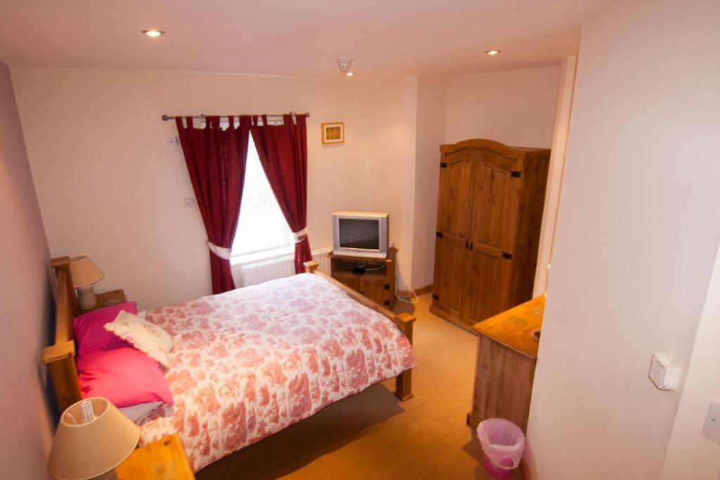 פורטראש Clarmont Guest House חדר תמונה